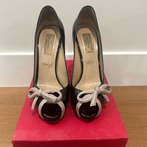 Valentino Patent Leather Bow Accent Heel, Size 39 Black